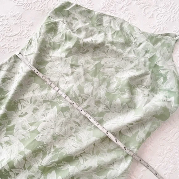 NWOT Lulus Sweet and Stylish Green Floral Jacquard One-Shoulder Midi Dress - Picture 7 of 9